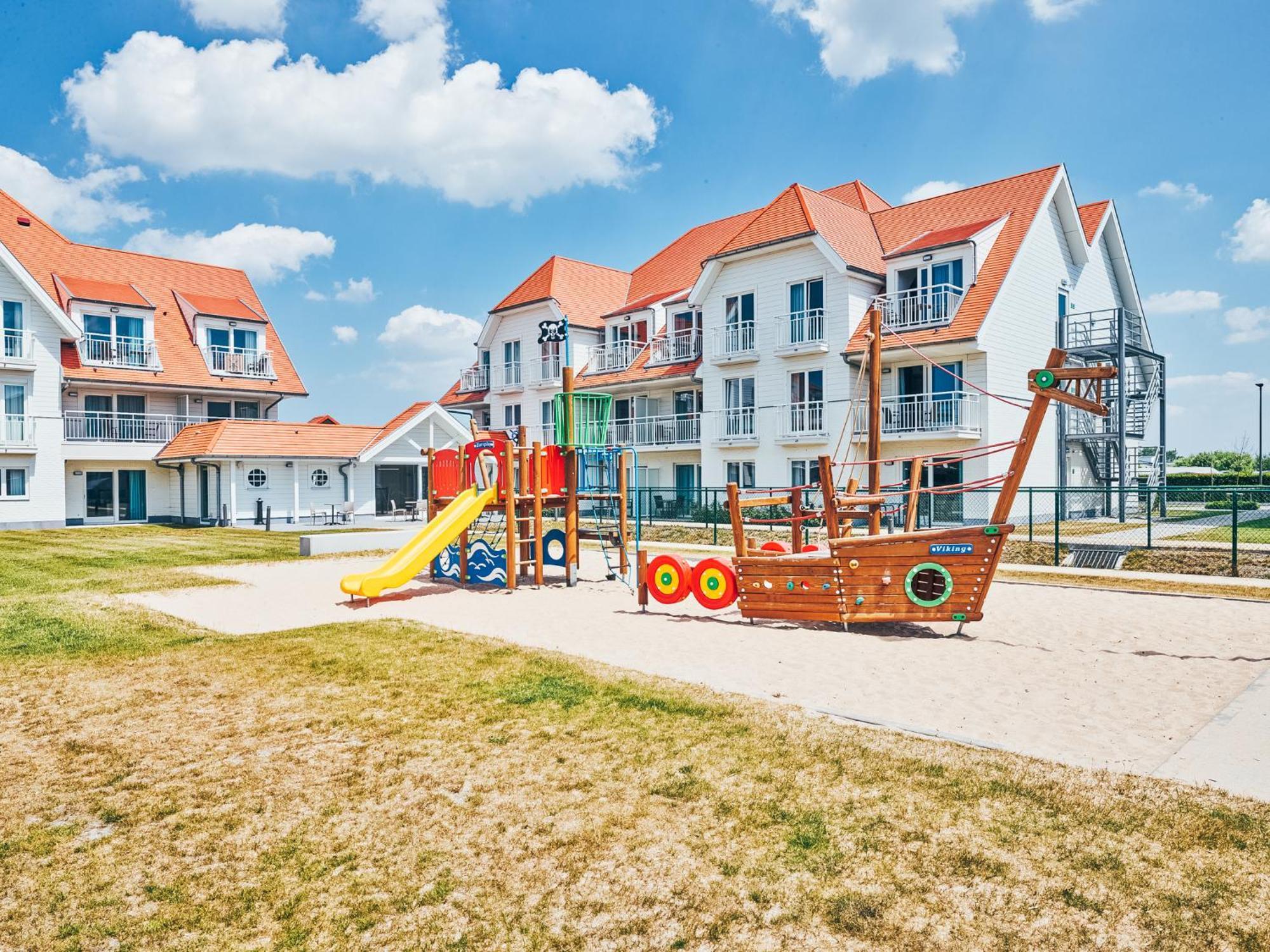 Holiday Suites Nieuwpoort Exterior photo